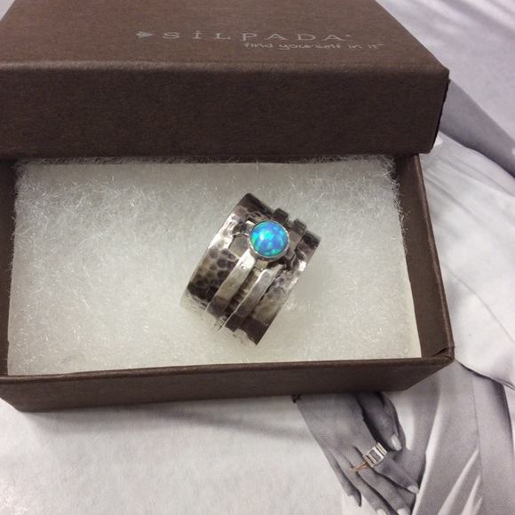 Silpada Spinner Opal Ring - Picture 7 of 8